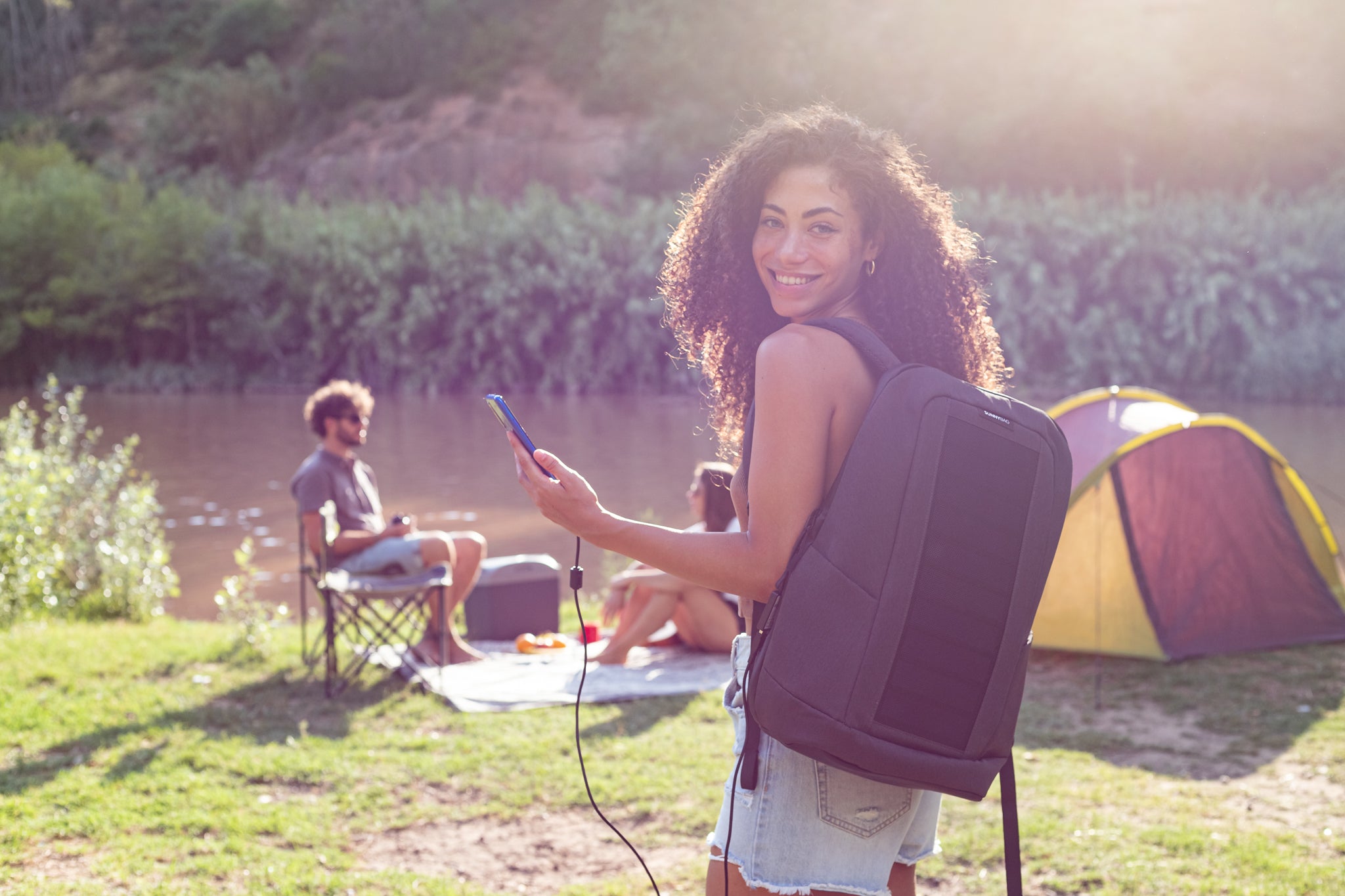 Wer steht hinter SUNNYBAG und wofür steht das Unternehmen?